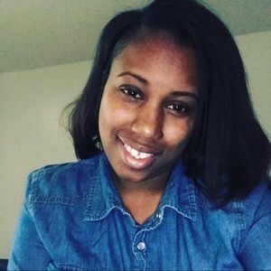 Meet your Posher, Nicole